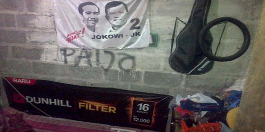 Spanduk Jokowi-JK terpampang di kamar terduga teroris Sleman