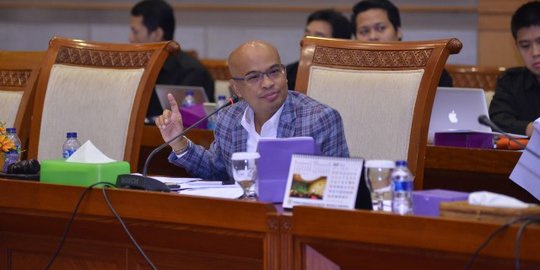 Desmond sebut kasus BLBI lebih penting diungkap dari pada BPPN