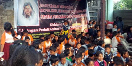 Doa bersama ratusan siswa SD kenang 100 hari kepergian Angeline