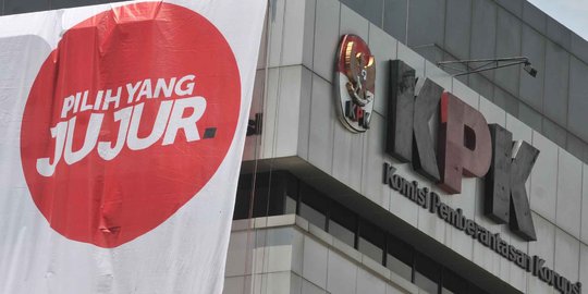 Eks bupati, bupati dan Ketua DPRD Bojonegoro dilaporkan KPK