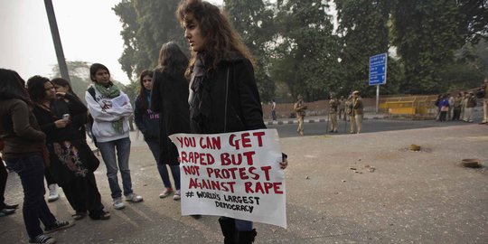 Pengadilan India hukum dua perempuan diperkosa ramai-ramai