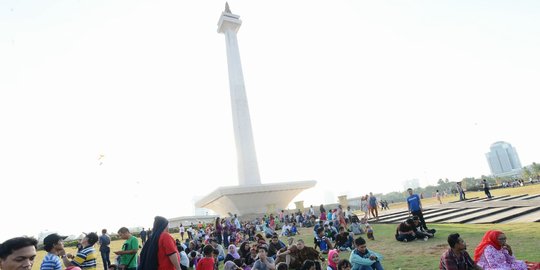 Ahok buka kawasan Monas untuk buruh berdemo