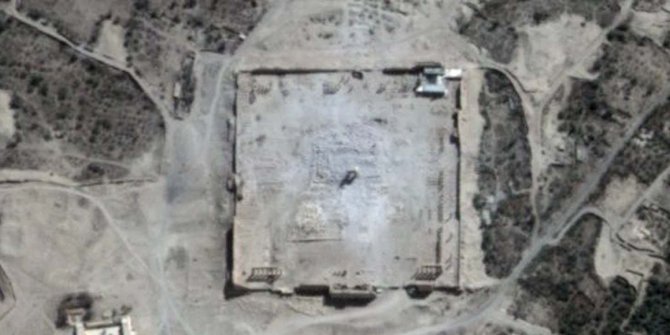 Pandangan udara Kuil Palmyra hancur oleh ISIS