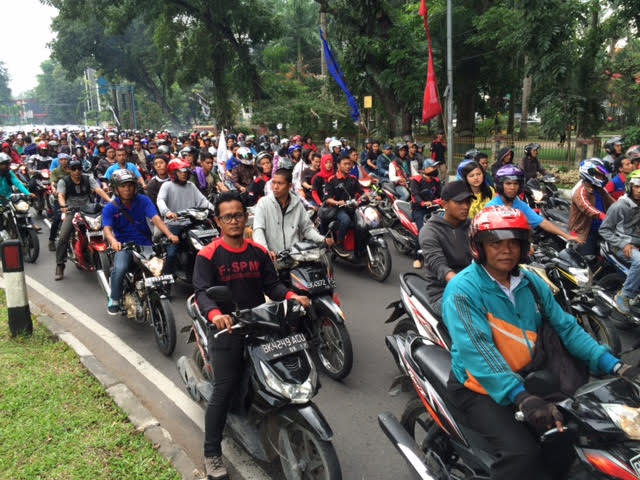 demo buruh di medan