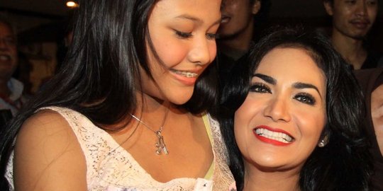 Ashanty dan Krisdayanti sama-sama bikin status yang meneduhkan