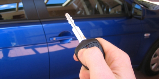 Hacker temukan alat pembobol Keyless Entry, kenali gejalanya!