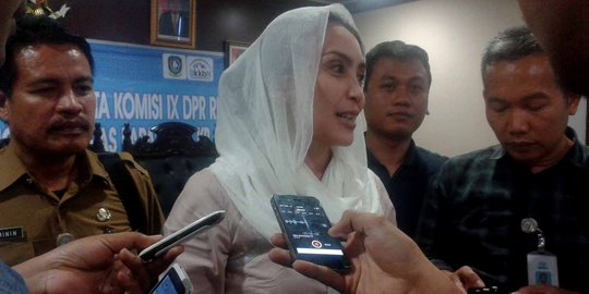 Rieke : Isu pencopotan Kabareskrim karena 'buas' ungkap korupsi BUMN