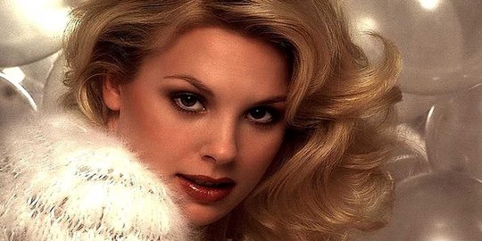 Model Playboy ini dibunuh suami sendiri, mayatnya diperkosa