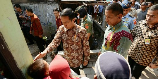 Warga Betting kegirangan dapat sembako dari Jokowi dan Ahok