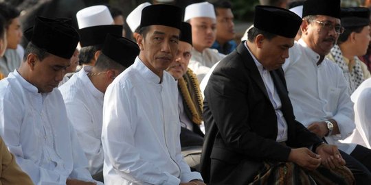 Jokowi kurban seekor sapi 800 Kg di Masjid Al Akbar Surabaya