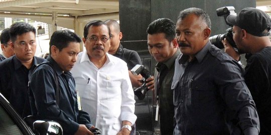 Di rapat Komisi III DPR, Jaksa Agung dicecar soal Jupe dan Syahrini