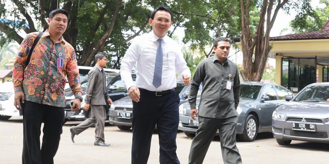 ke di laporkan ahok bareskrim takut! kenapa FPI: Ahok salah soal merdeka.com laporan enggak Kalau ke di laporkan ahok bareskrim takut! kenapa FPI: Ahok salah soal merdeka.com laporan enggak Kalau
