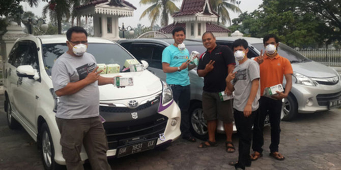 Riau 'berasap', Velozity bagi-bagi masker gratis