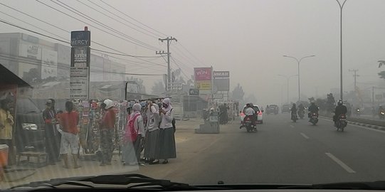 16 Maskapai delay & 6 batal terbang dari Pekanbaru karena kabut asap