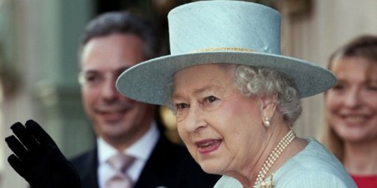 Elizabeth II jadi ratu Inggris paling lama dalam sejarah