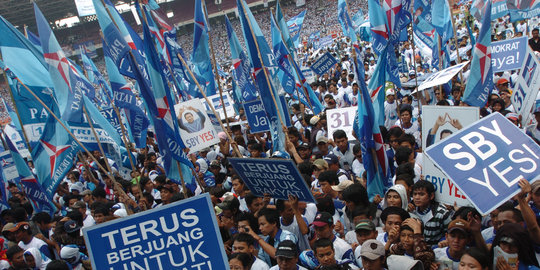 SBY absen, Hinca Panjaitan pimpin upacara HUT ke-14 Demokrat di DPP