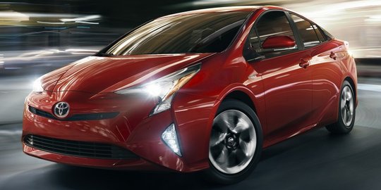 Resmi rilis, Toyota Prius 2016 memukau dengan tampilan sangar!