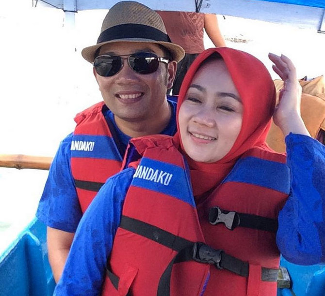kemesraan ridwan kamil dan istri