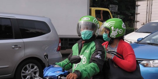 ratusan pengendara go jek geruduk polres bekasi rev2
