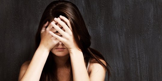 Kenali 8 tanda depresi yang mungkin terjadi pada Anda!