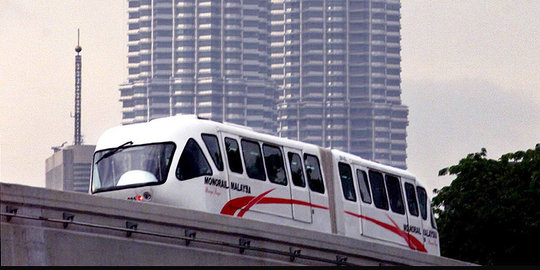 Ditanya nasib monorail, Ahok bilang 'bye bye udah enggak ada cerita'
