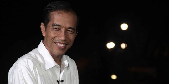 Pesan Jokowi ke rektor: Jangan panik hadapi lesunya ekonomi