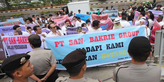 Keluarga Bakrie dituding khianati rekan bisnis