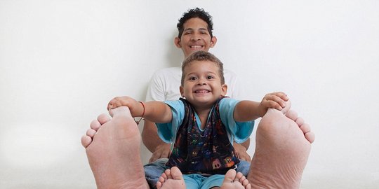 punya kaki terbesar sedunia rev6