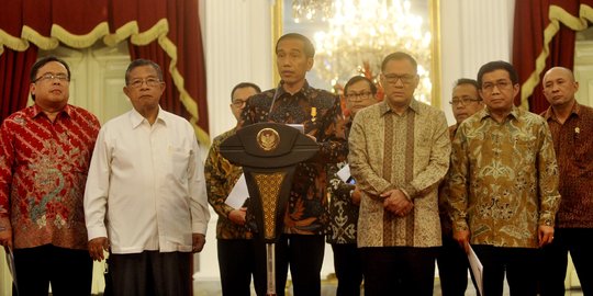 Rp 14.322/USD, Jokowi bilang 'kamu harus ngerti tekanan luar kuat'