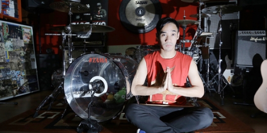 Kulit Ikmal Tobing Gosong gara-gara main drum di atas gunung