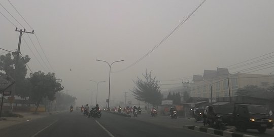 Kabut asap makin parah, sudah sepekan warga Riau hirup udara kotor