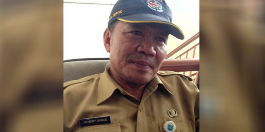 Hendry Dunand 'KW' kerja jadi PNS di Depok