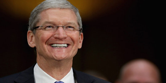Mengenal sosok Tim Cook, CEO Apple pengganti Steve Jobs