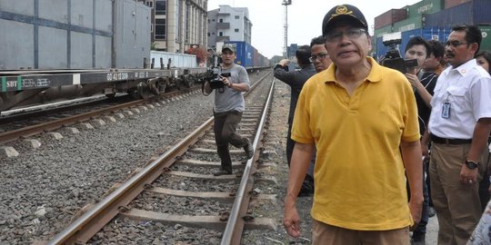 Serangan Menko Rizal kini sasar RJ Lino