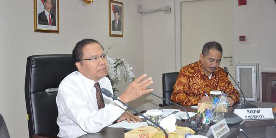 Rizal Ramli: Tak bisa lawan saya, R.J Lino pasang iklan miliaran