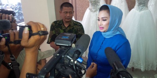 KPU Surabaya panggil LO Rasiyo-Lucy sampaikan penelitian berkas