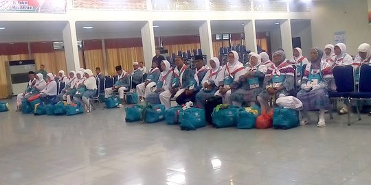 40 Calhaj asal Sumut yang sempat tertunda diberangkatkan ke Aceh