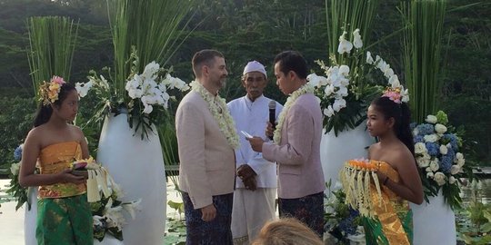 Cerita pernikahan gay yang bikin heboh Bali