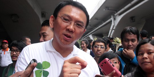 Ahok: Kita sikat semua angkutan umum bermasalah