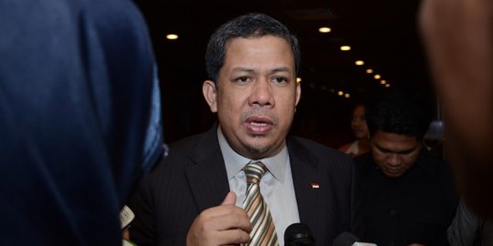 Fahri Hamzah: Tak ada tradisinya MKD memanggil sekjen DPR