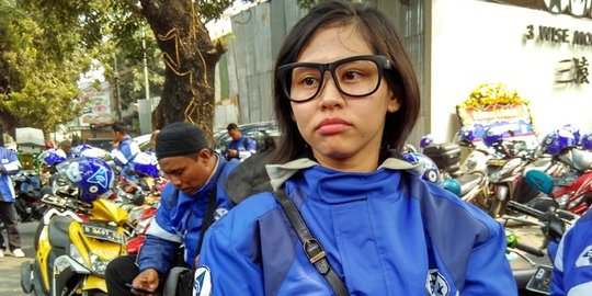 4 bidadari cantik ini siap layani pengguna ojek online di ibu kota