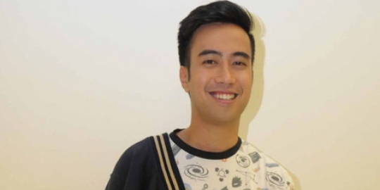 Vidi Aldiano kenalkan artis orbitan perdananya, Vadi Akbar