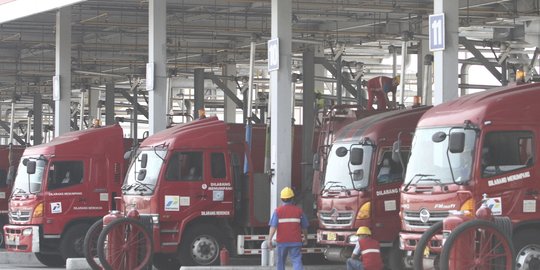 Darmin nilai Pertamina tak perlu bikin gudang BBM