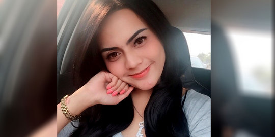 Bertubi-tubi nasib buruk dialami artis seksi Anggita Sari