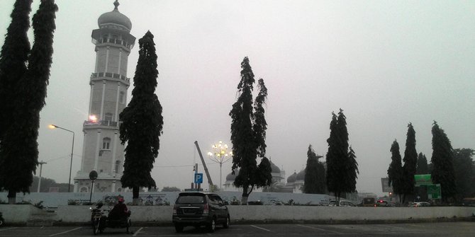 Kabut asap tebal mulai selimuti Aceh, penerbangan terancam terganggu