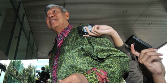 Terdakwa Bambang Soeharto sakit, sidang perdana ditunda