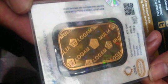 Harga emas Antam turun Rp 2.000 jadi Rp 571.000 per gram
