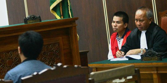 Jalani sidang, mucikari RA janji bongkar politisi pelanggannya