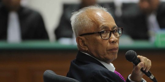 Hakim tolak eksepsi OC Kaligis terkait kasus suap PTUN Medan