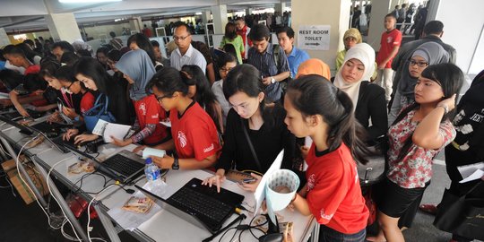 ADB: Ekonomi melemah, penyerapan tenaga kerja di Indonesia turun